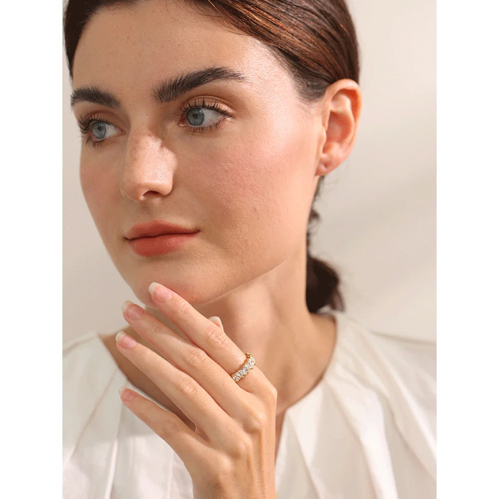 Anel Love Zircônia Banhado a Ouro 18K