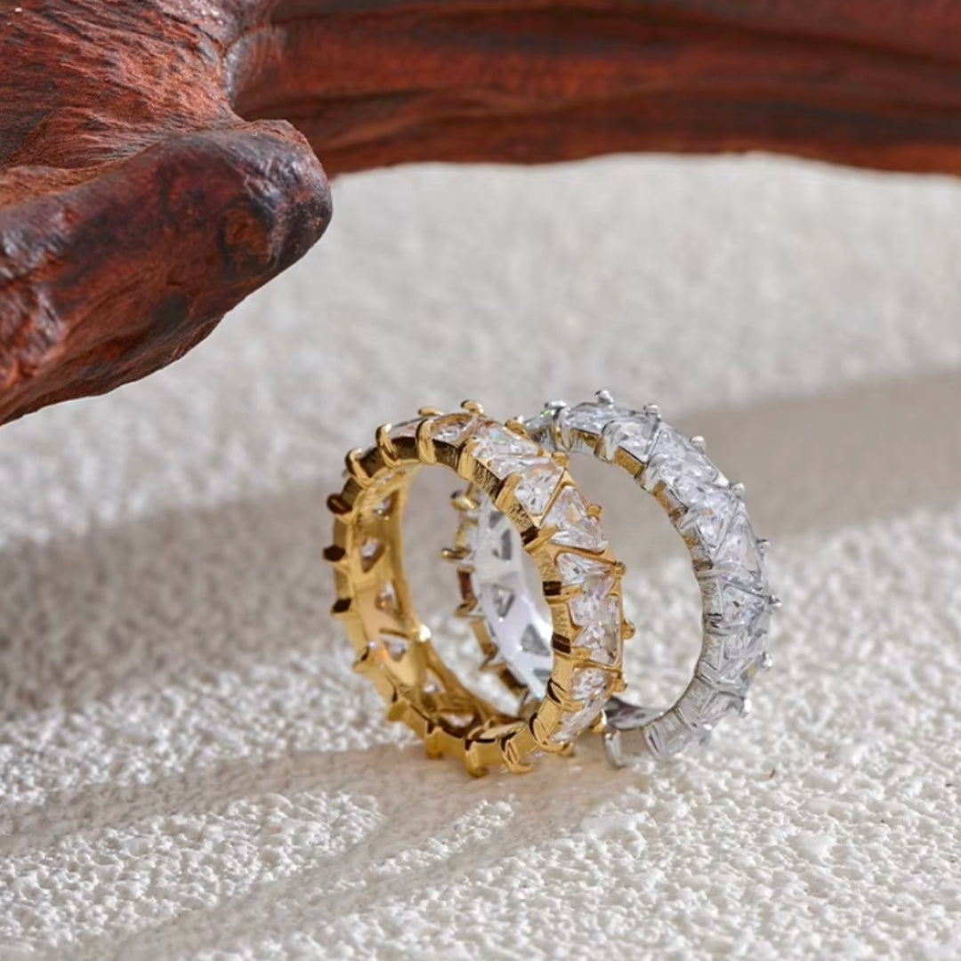 Anel Love Zircônia Banhado a Ouro 18K