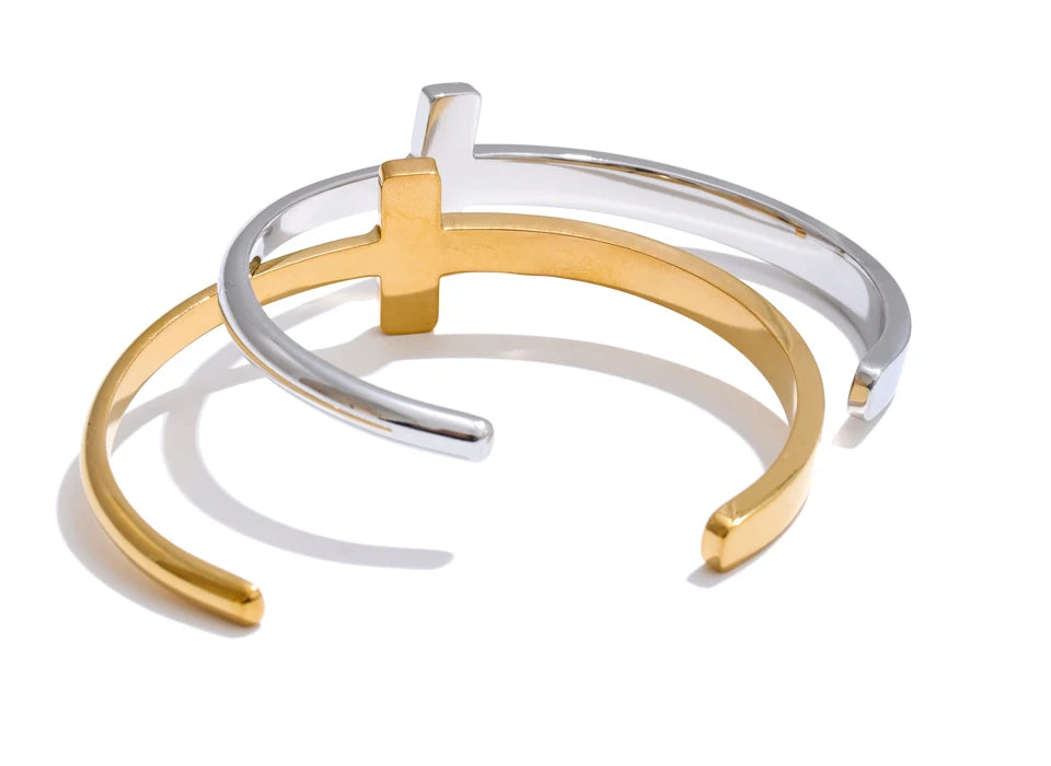 Pulseira Cruz Lisa Banhada a Ouro 18K