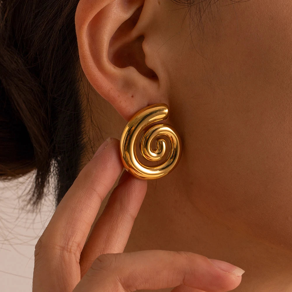 Brinco Espiral Banhado em Ouro 18K