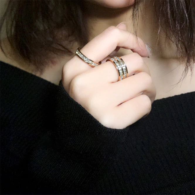 Anel Aparador Aliança Cravejado Zircônia