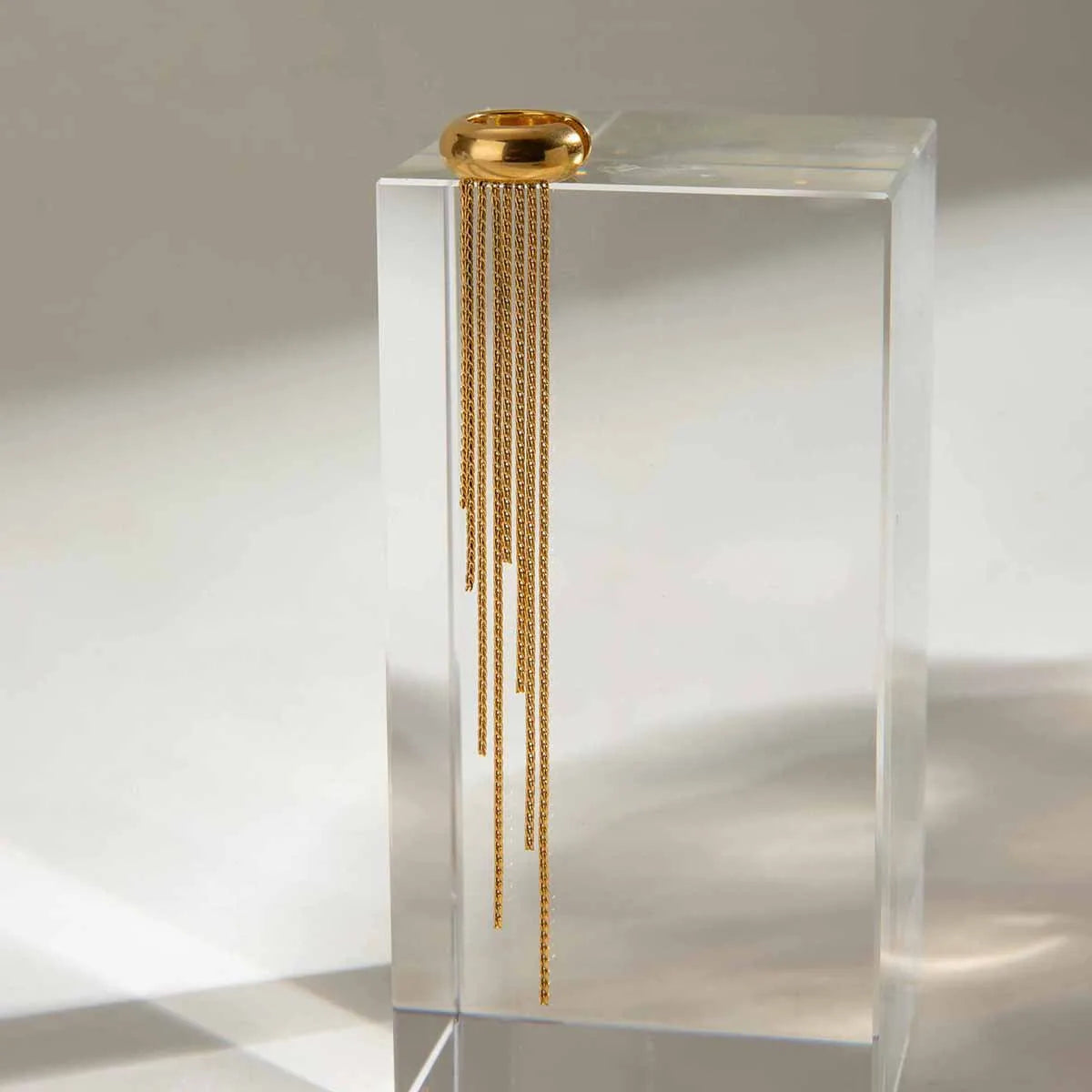 Brinco Piercing Fake Argola Franja Assimétrica