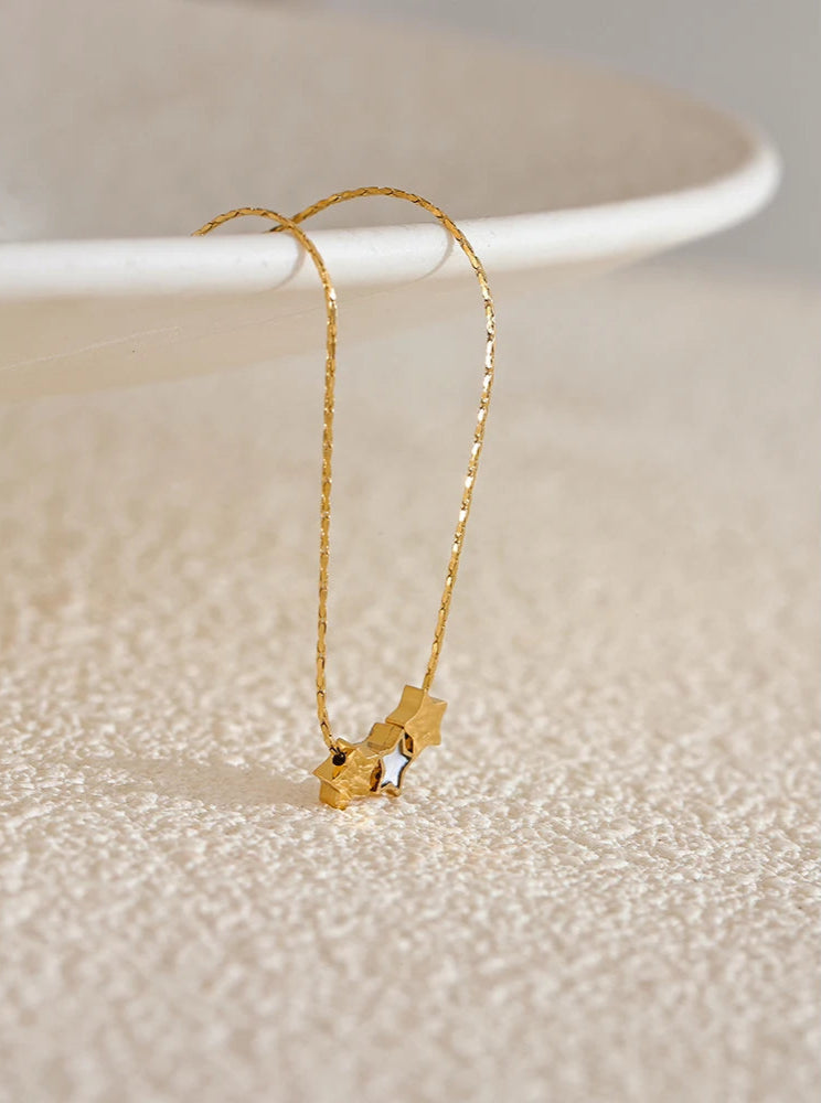 Colar Três Estrelas