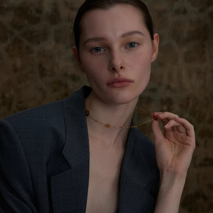 Colar Flor Banhado a Ouro 18K