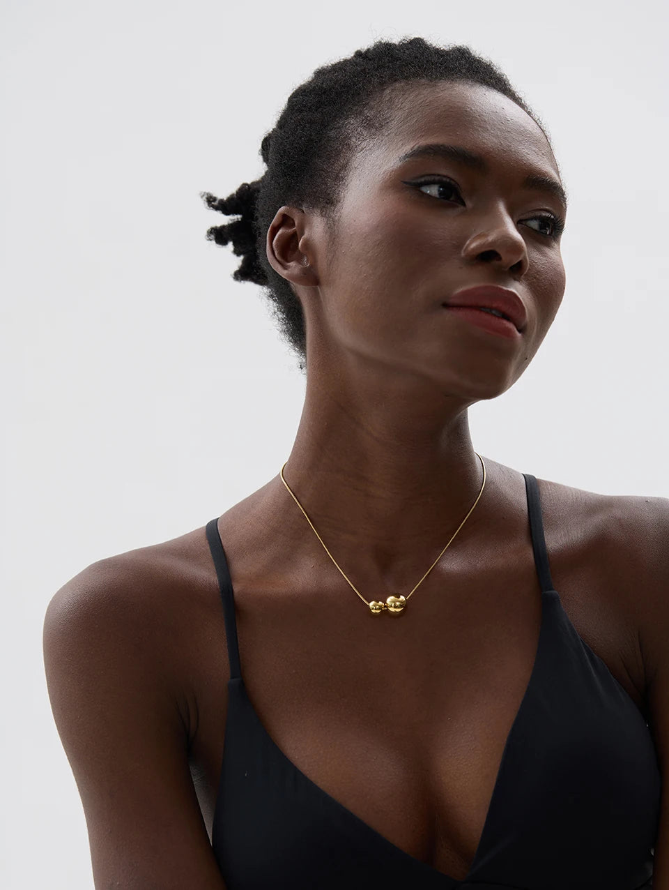 Colar Pérolas Assimétricas