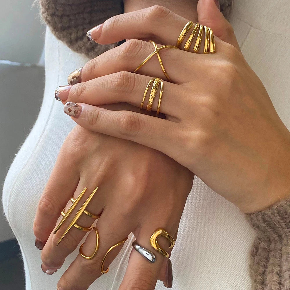 Anel Infinito Minimalista Ajustável Banhado a ouro 18K