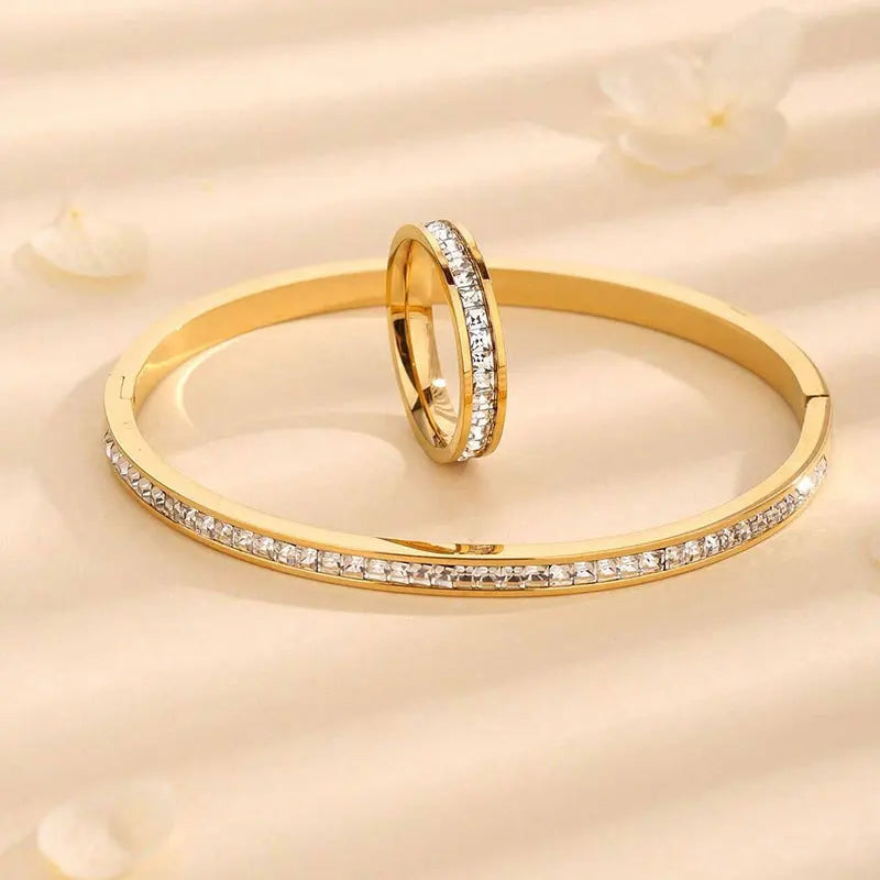 Conjunto Brinco, Pulseira e Anel Luxo Cravejado Zircônia