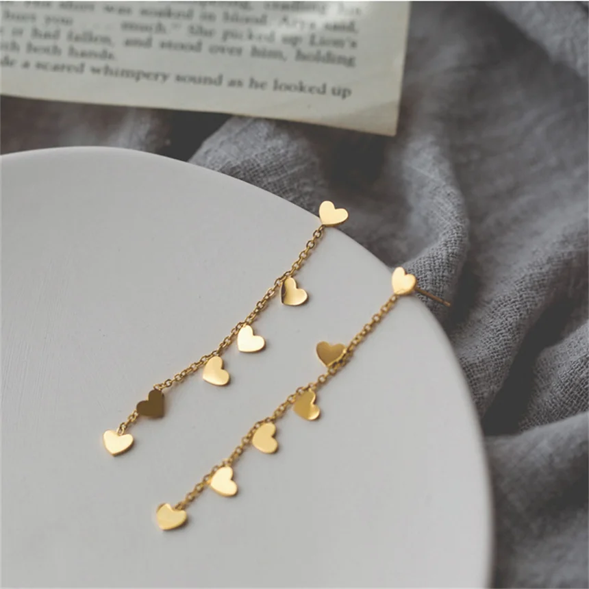 Brinco Fio Longo Coração