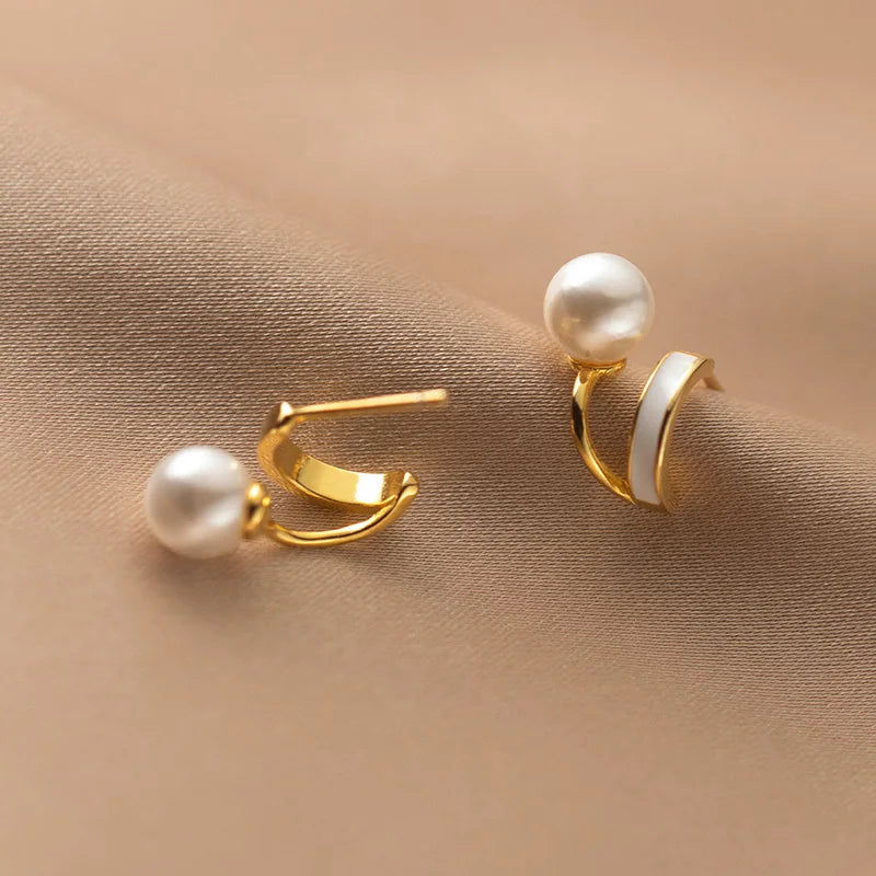 Brinco Argola Minimalista Pérola e Resina Branca