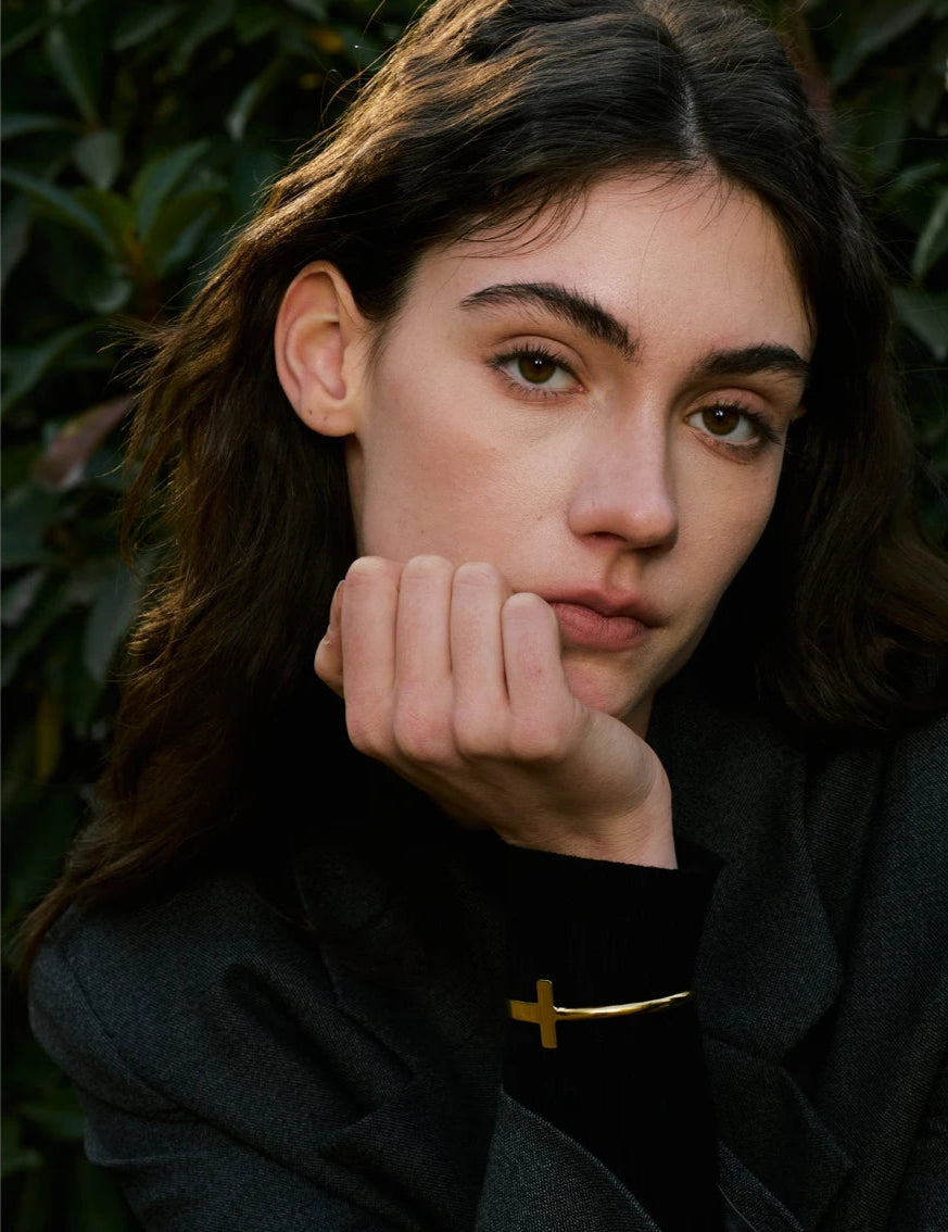 Pulseira Cruz Lisa Banhada a Ouro 18K