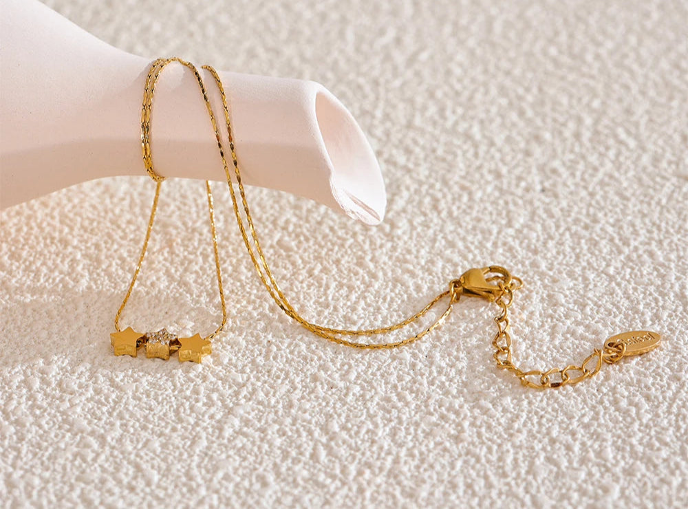 Colar Três Estrelas