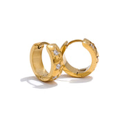 Brinco Argola Delicada Estrelas em Zircônia