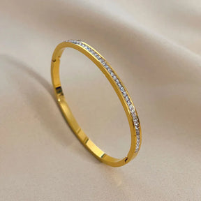 Conjunto Brinco, Pulseira e Anel Luxo Cravejado Zircônia