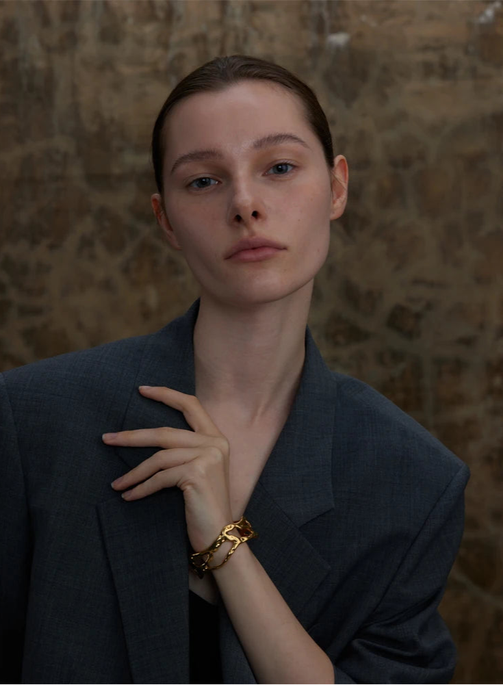 Pulseira Assimétrica Banhada a Ouro 18K