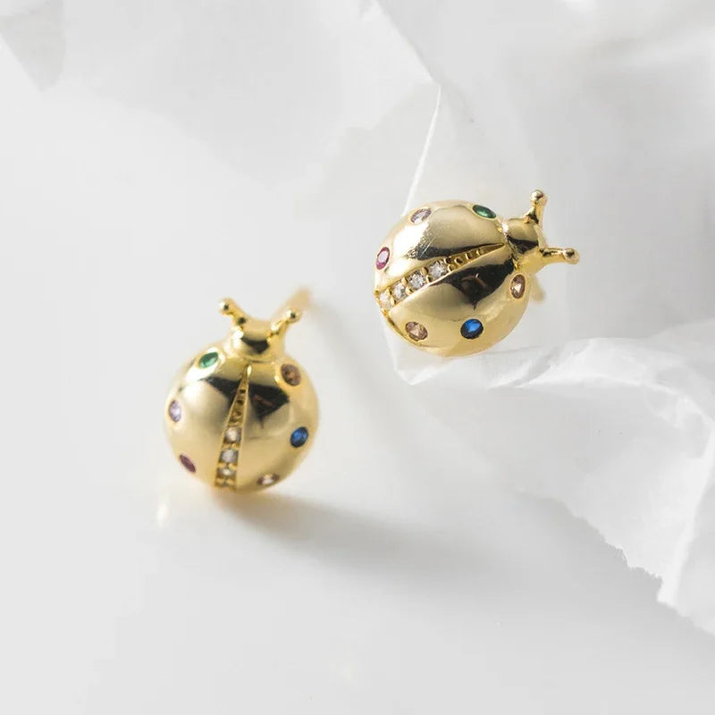 Brinco Joaninha com Zircônia Colorida