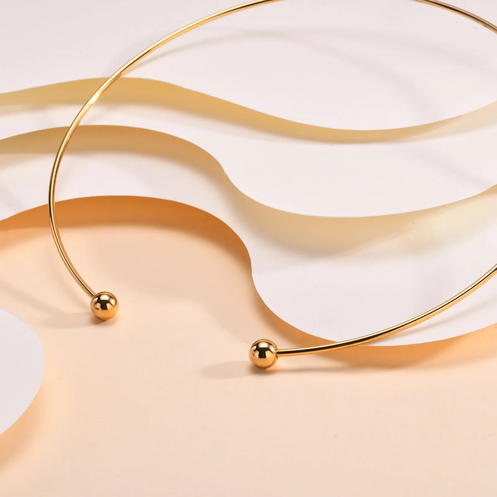 Colar Chocker Fio com Bolinha