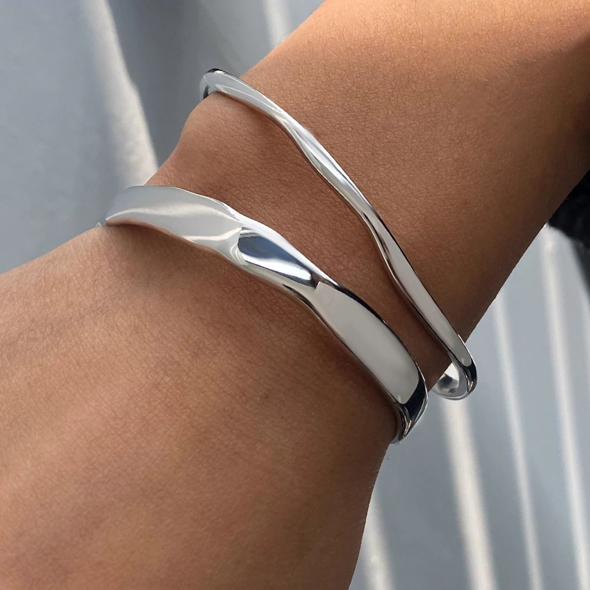 Pulseira Duo Ondas assimétricas Banho Ouro 18K