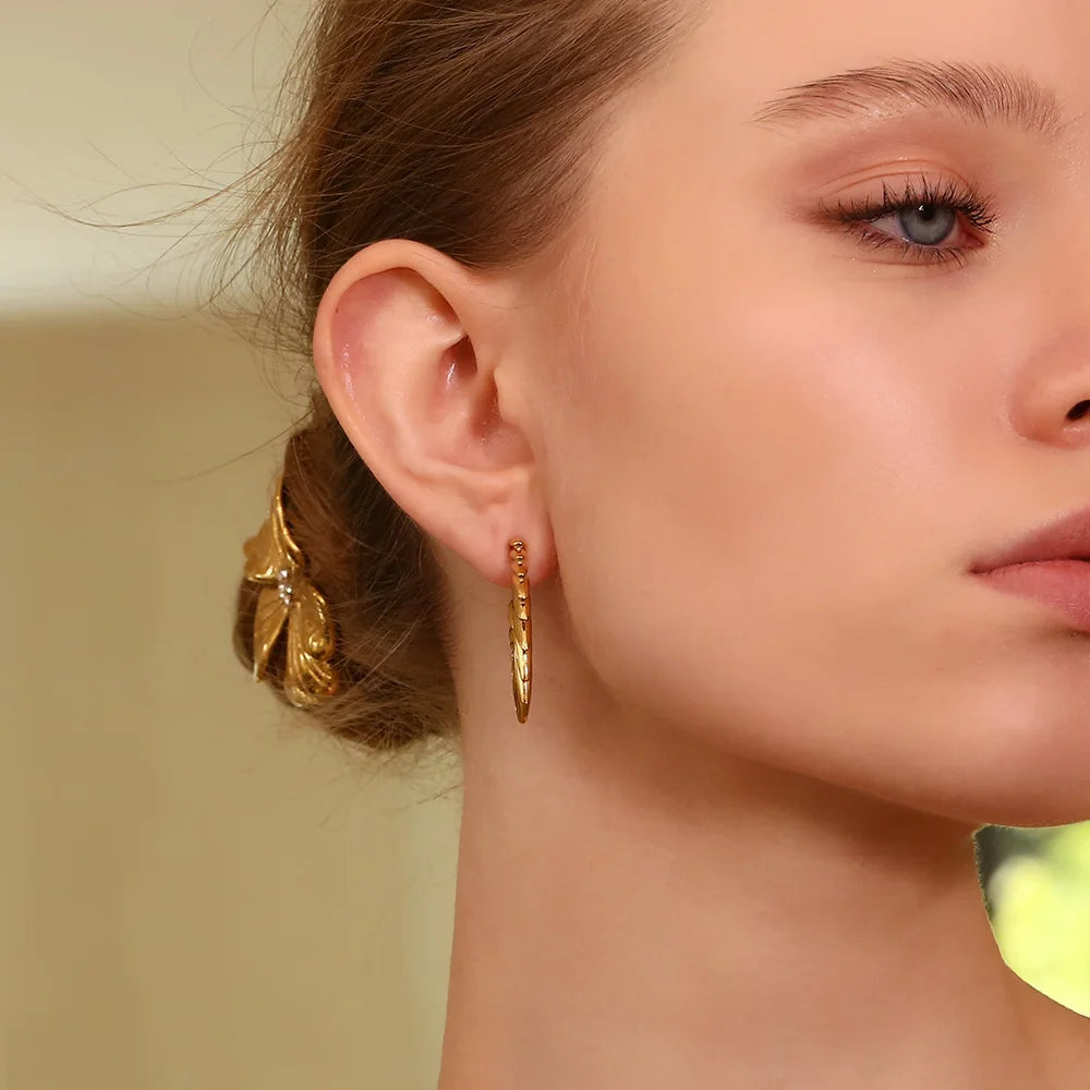 Brinco Angel Banhado a Ouro 18K