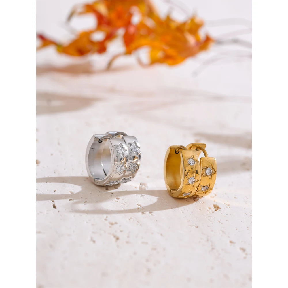 Brinco Argola Delicada Estrelas em Zircônia