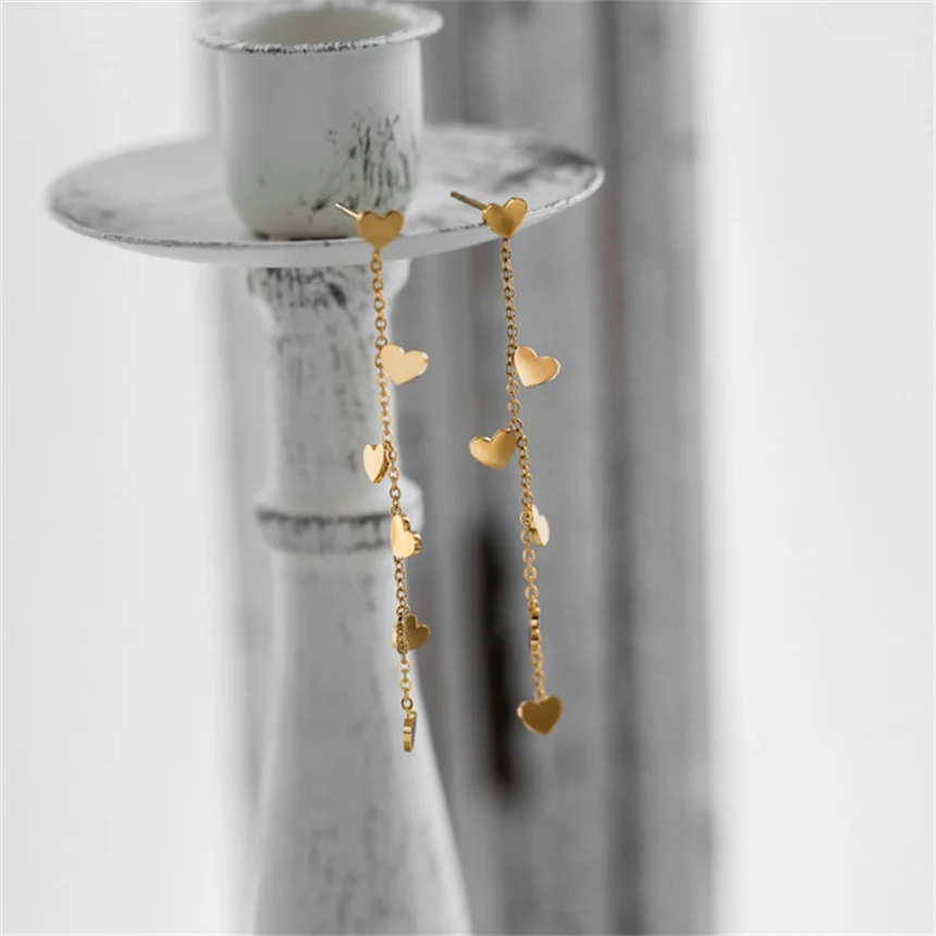 Brinco Fio Longo Coração