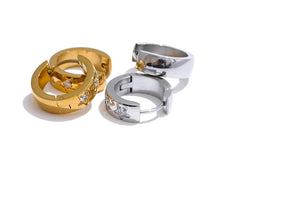 Brinco Argola Delicada Estrelas em Zircônia