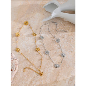 Colar Flor Banhado a Ouro 18K