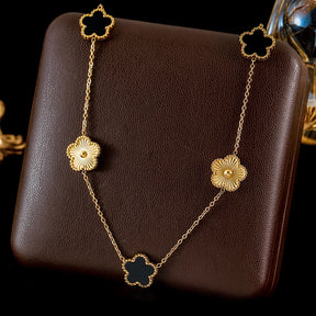 Conjunto Trevo Flor de Ameixa Colar, Brinco e Pulseira