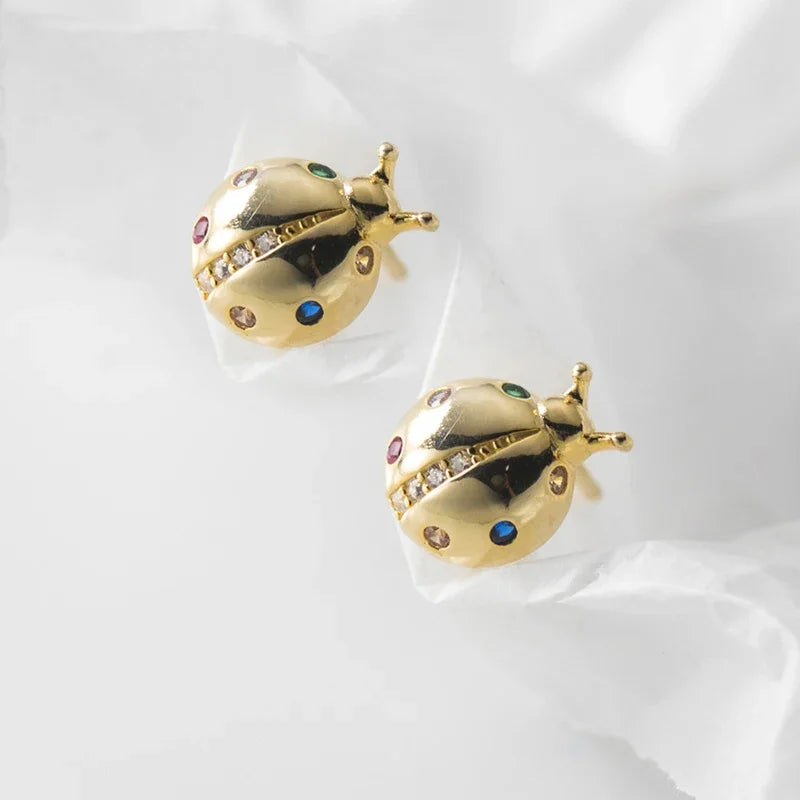 Brinco Joaninha com Zircônia Colorida