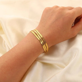 Pulseira Corrente Tripla Lisa Banhada a Ouro 18K