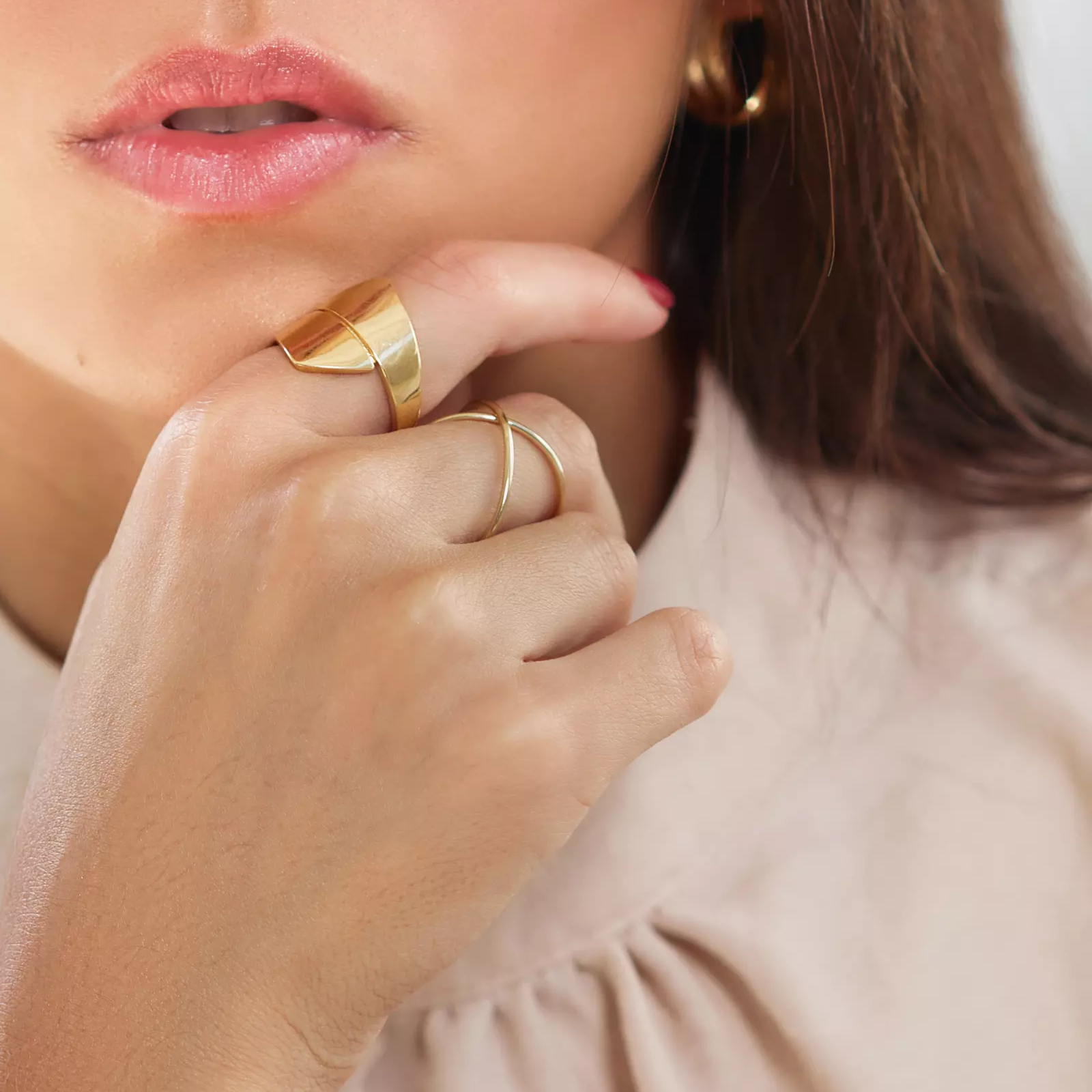 Anel Infinito Minimalista Ajustável Banhado a ouro 18K